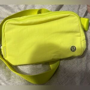 Lululemon 1L belt bag